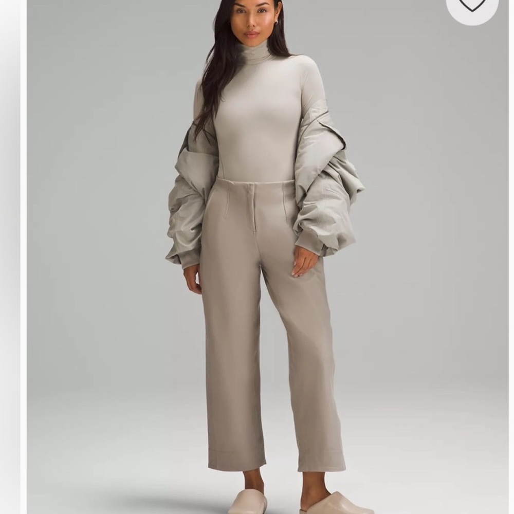 Lululemon Riverstone Wundermost Ultra-Soft Nulu Turtleneck Bodysuit XS